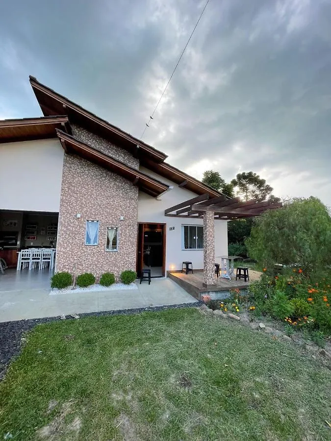 Casa com 3 Suítes em Urubici Brasil